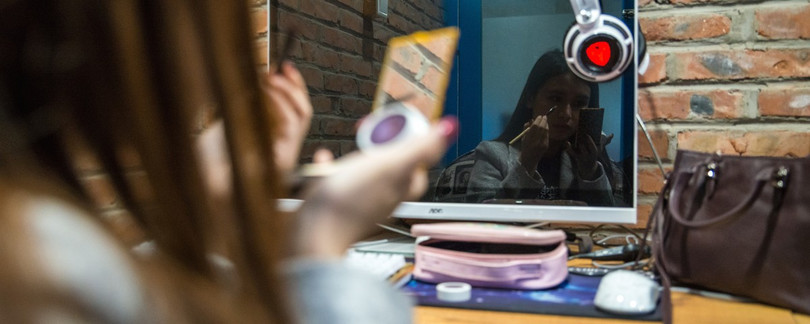 Tiết lộ cuộc sống của các game thủ nữ chuyên nghiệp ảnh 3 Tiết lộ cuộc sống của các game thủ nữ chuyên nghiệp ảnh 3