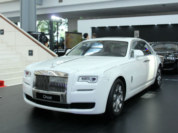 Rolls-Royce Ghost và BMW i8 bỗng nhiên xuất hiện tại BMW World Vietnam 2016 ảnh 12