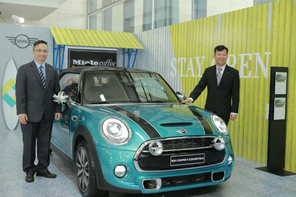 Rolls-Royce Ghost và BMW i8 bỗng nhiên xuất hiện tại BMW World Vietnam 2016 ảnh 11