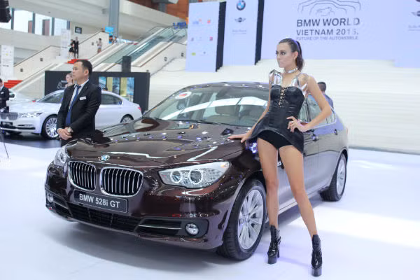 Rolls-Royce Ghost và BMW i8 bỗng nhiên xuất hiện tại BMW World Vietnam 2016 ảnh 6