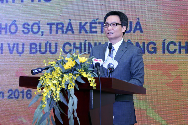 Phó Thủ tướng Vũ Đức Đam phát biểu tại lễ khai trương dịch vụ tiếp nhận hồ sơ và trả kết quả giải quyết thủ tục hành chính qua dịch vụ bưu chính công ích.