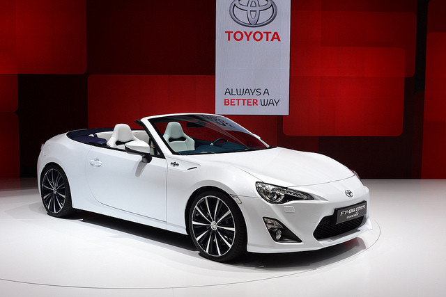 14 mẫu xe mui trần giá dưới 40.000 USD ảnh 13