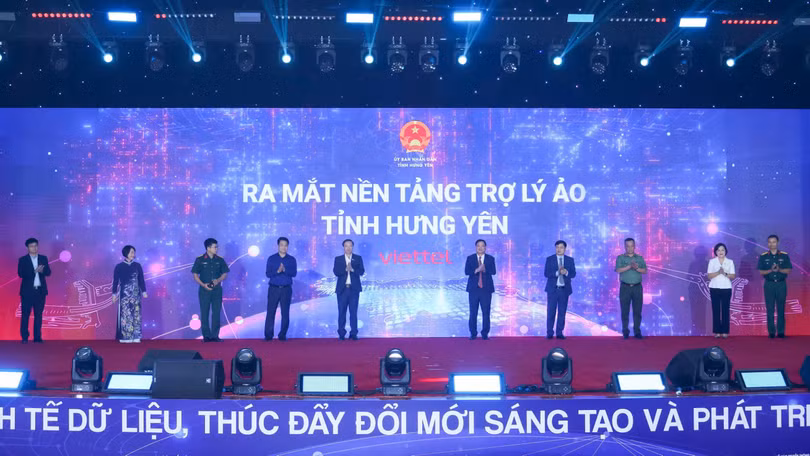 Ảnh - Ra mắt và đưa vào thí điểm sử dụng Trợ lý ảo cán bộ công chức tỉnh Hưng Yên.jpg