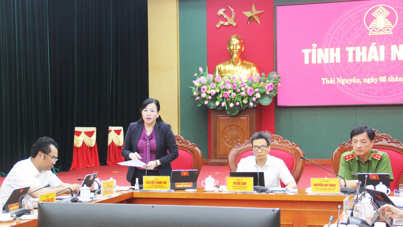 Bí thư Tỉnh ủy Nguyễn Thanh Hải trao đổi tại buổi làm việc. Bí thư Tỉnh ủy Nguyễn Thanh Hải trao đổi tại buổi làm việc.