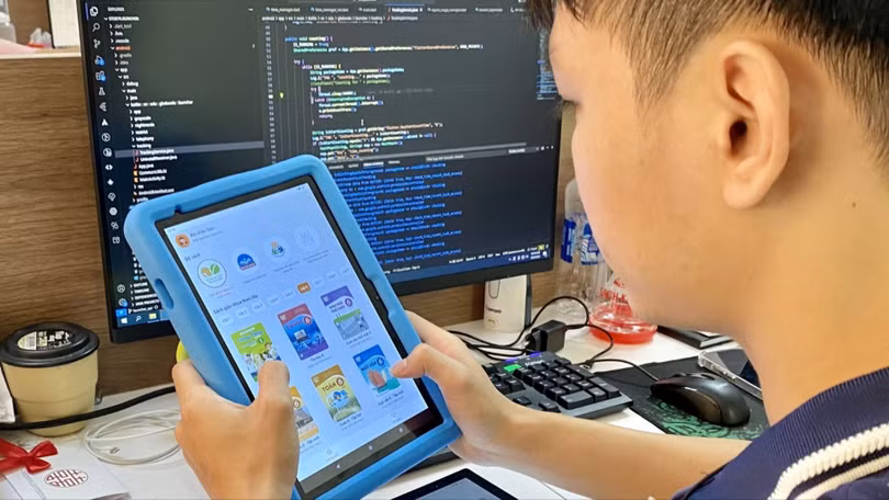 Bộ GDĐT yêu cầu giao diện SGK điện tử phải tối ưu cho từng thiết bị, bảo đảm yếu tố thị giác.