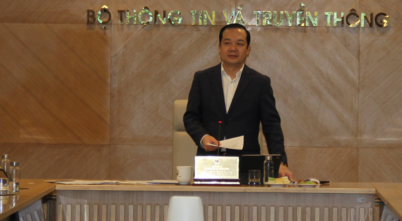 Thứ trưởng Phạm Đức Long cho rằng nếu không nâng cao quyết tâm triển khai chương trình IPv6 Quốc gia này thì có nguy cơ tụt hạng về chuyển đổi số, chậm trễ phát triển chính phủ số, kinh tế số, xã hội số.