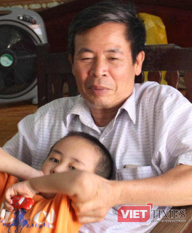 “Hướng dẫn viên” cả quyết rằng, 60-70% số đầu lợn ở Chợ đầu mối này được “đưa đi” Trung Quốc