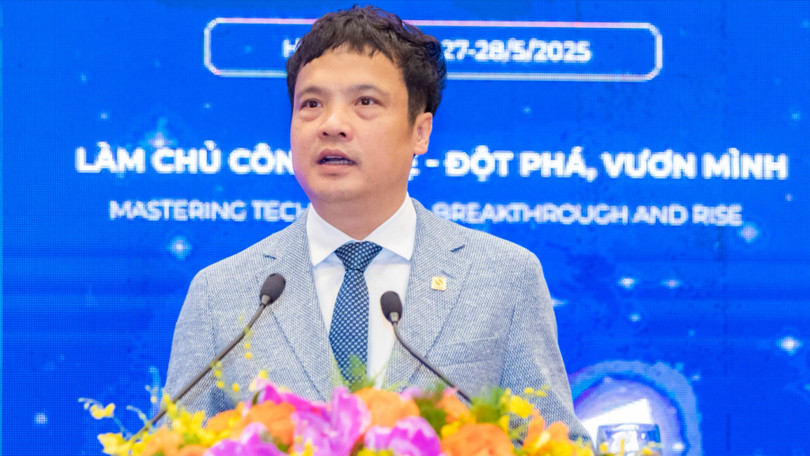 Chủ tịch VINASA Nguyễn Văn Khoa cho rằng hành trình để Việt Nam trở thành một quốc gia số phát triển, một trung tâm công nghệ trong khu vực vẫn còn nhiều thách thức. Ảnh: V.Anh.