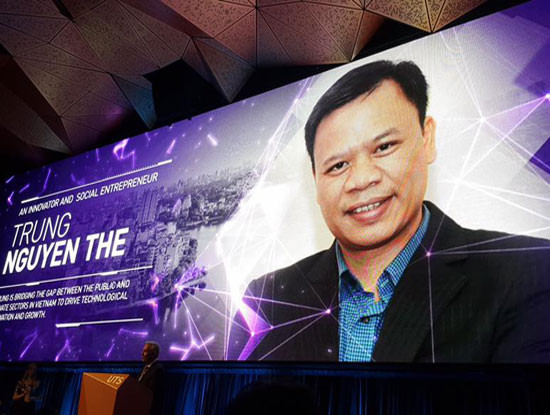 Ông Nguyễn Thế Trung, CEO Công ty công nghệ DTT là gương mặt châu Á duy nhất trong số 11 cựu sinh viên quốc tế xuất sắc vừa được Đại học Công nghệ Sydney vinh danh (Nguồn ảnh: uts.edu.au)