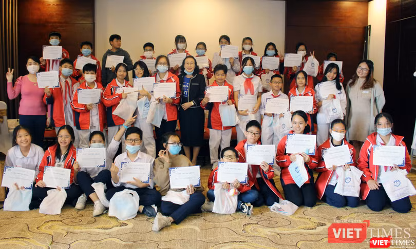 Tập huấn nâng cao nhận thức về quyền trẻ em và các biện pháp tự vệ cho trẻ là hoạt động thường xuyên, mang lại hiệu ứng tích cực của Liên Chi hội Bảo vệ Quyền trẻ em tỉnh Quảng Ninh.