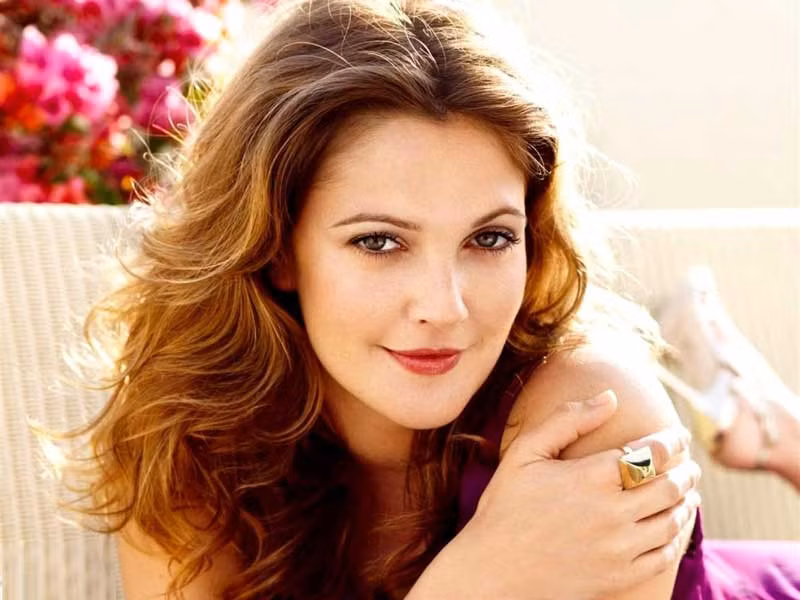 Angelina Jolie lọt top 10 nữ diễn viên giàu nhất thế giới ảnh 8