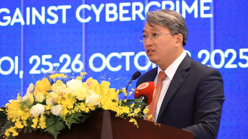 Bộ trưởng Nguyễn Hải Ninh khẳng định Việt Nam sẵn sàng hợp tác toàn diện với các quốc gia thành viên, tổ chức quốc tế và đối tác tư nhân, nhằm xây dựng một không gian mạng an toàn, lành mạnh.