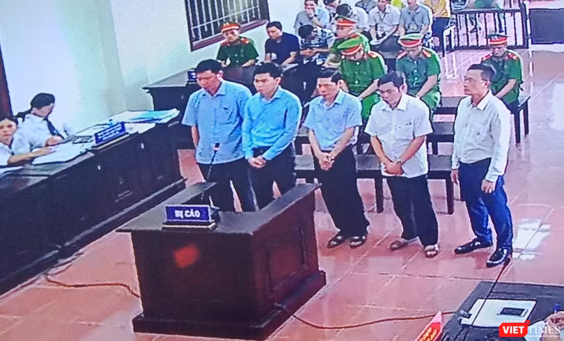 Hình ảnh các bị cáo tại phiên phúc thẩm sáng 12/6.