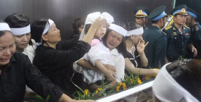 Xót xa con gái Đại tá Khải: 'Bố đi đâu mà không về tiếp khách...' ảnh 1