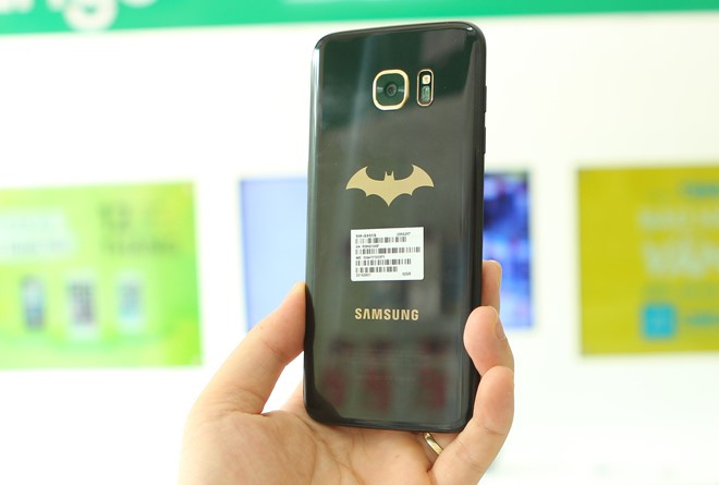 5 smartphone xách tay hấp dẫn mới về Việt Nam ảnh 1