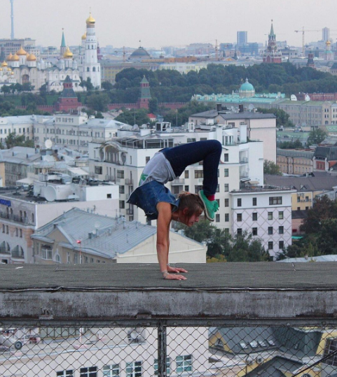 Thót tim xem những bức ảnh tự sướng nguy hiểm nhất thế giới ảnh 3 Thót tim xem những bức ảnh tự sướng nguy hiểm nhất thế giới ảnh 3