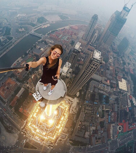 Thót tim xem những bức ảnh tự sướng nguy hiểm nhất thế giới ảnh 4 Thót tim xem những bức ảnh tự sướng nguy hiểm nhất thế giới ảnh 4