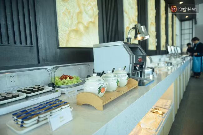 Cận cảnh phòng chờ hạng thương gia ở sân bay Tân Sơn Nhất ảnh 8