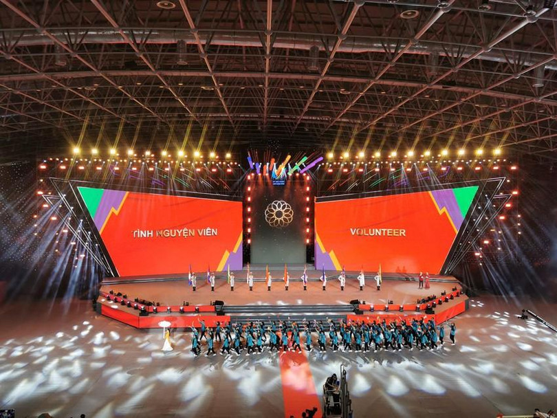 Vinh danh các tình nguyện viên