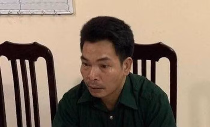 Đối tượng Tuấn tại cơ quan điều tra.