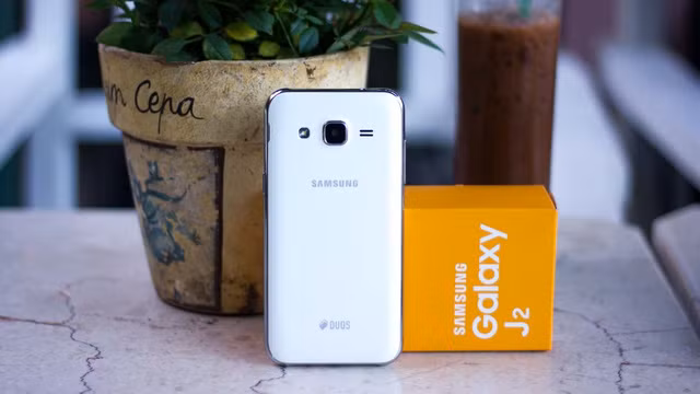 Không cần siêu phẩm, 5 smartphone giá rẻ này cũng hỗ trợ 4G ảnh 3 Không cần siêu phẩm, 5 smartphone giá rẻ này cũng hỗ trợ 4G ảnh 3