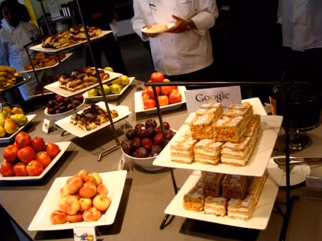 Nhân viên Google, Apple, Facebook ăn gì buổi trưa? ảnh 4