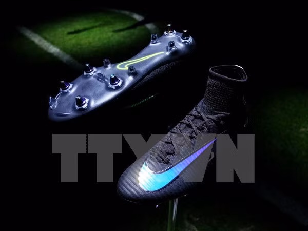 Sản phẩm mới mang tên HyperAdapt 1.0. 