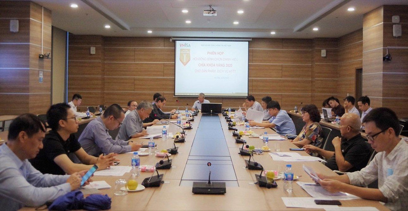 Hội đồng bình chọn có gồm 22 thành viên, là các cán bộ lãnh đạo, quản lý, chuyên gia hàng đầu về an toàn thông tin. Hội đồng bình chọn có gồm 22 thành viên, là các cán bộ lãnh đạo, quản lý, chuyên gia hàng đầu về an toàn thông tin.