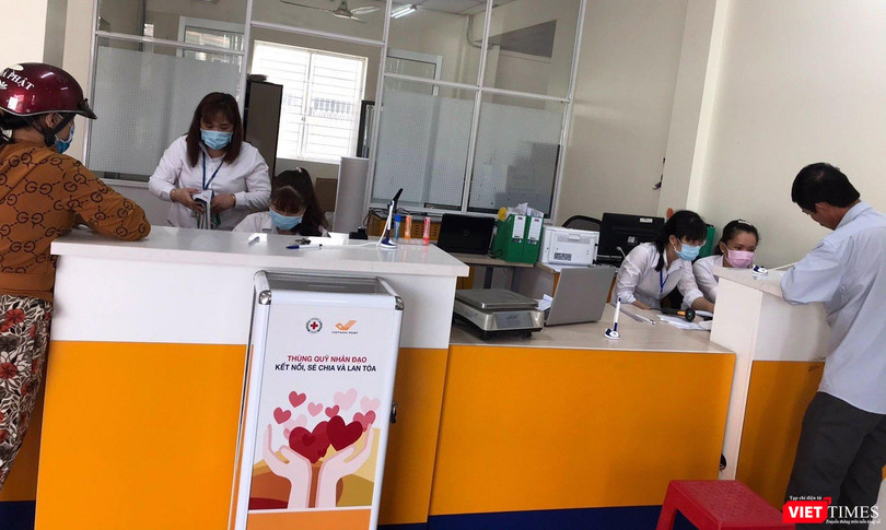 Bưu điện thực hiện nghiêm túc các biện pháp phòng dịch COVID-19. 