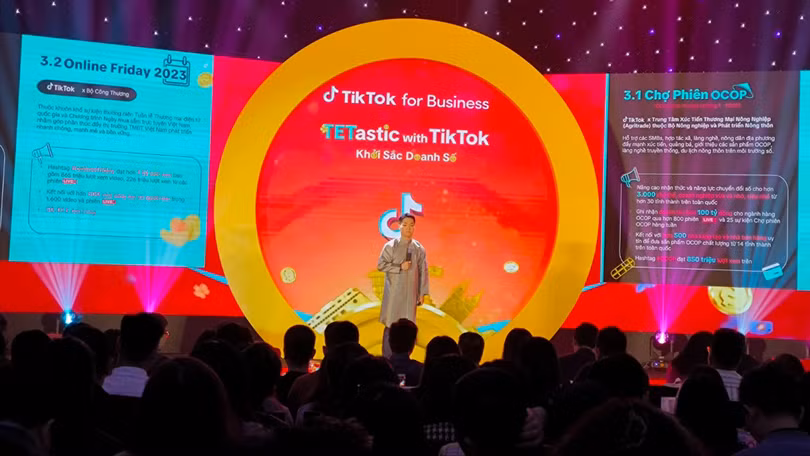 Ông Jason Song, Giám đốc Marketing mảng Doanh nghiệp vừa và nhỏ khu vực châu Á - Thái Bình Dương của TikTok nêu quan điểm sắm Tết trực tuyến đã trở thành thói quen mới.