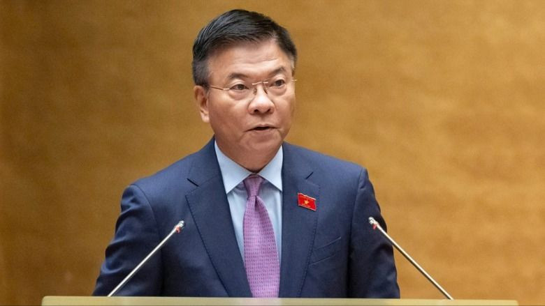 Phó Thủ tướng Chính phủ Lê Thành Long trình bày tờ trình dự án Luật Khoa học, công nghệ và đổi mới sáng tạo. Ảnh: Quochoi.vn