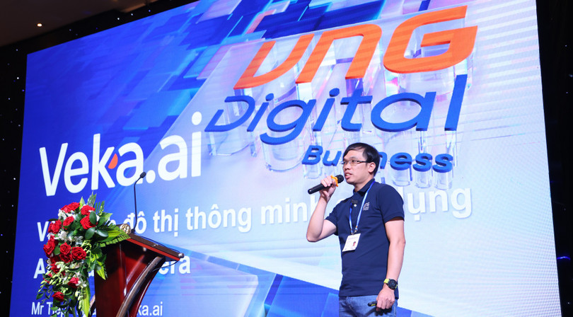 Ông Vũ Văn Tiệp - Giám đốc sản phẩm Veka.ai, VNG Digital Business chia sẻ tại sự kiện