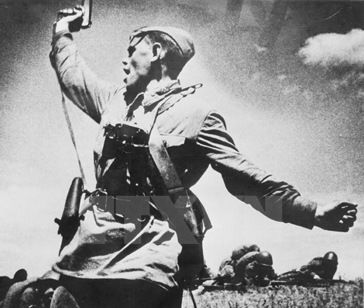 Biểu tượng- hình ảnh chiến sỹ Hồng quân Liên Xô trong Chiến tranh Thế giới thứ hai. (Ảnh: Tư liệu/TTXVN)