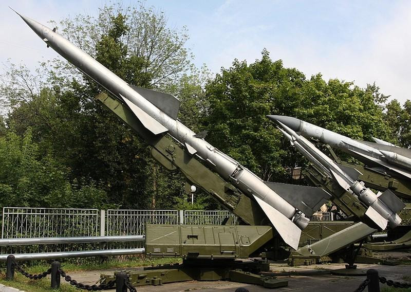 ZRK S-75 thần thánh. ZRK S-75 thần thánh.