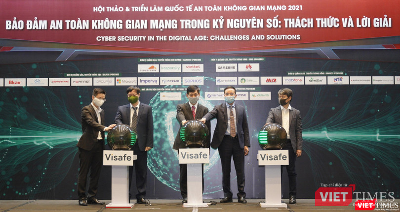 Lễ ra mắt ứng dụng An toàn thông tin Visafe diễn ra trong khuôn khổ Hội thảo và Triển lãm quốc tế về An toàn không gian mạng - Vietnam Security Summit 2021. Lễ ra mắt ứng dụng An toàn thông tin Visafe diễn ra trong khuôn khổ Hội thảo và Triển lãm quốc tế về An toàn không gian mạng - Vietnam Security Summit 2021.