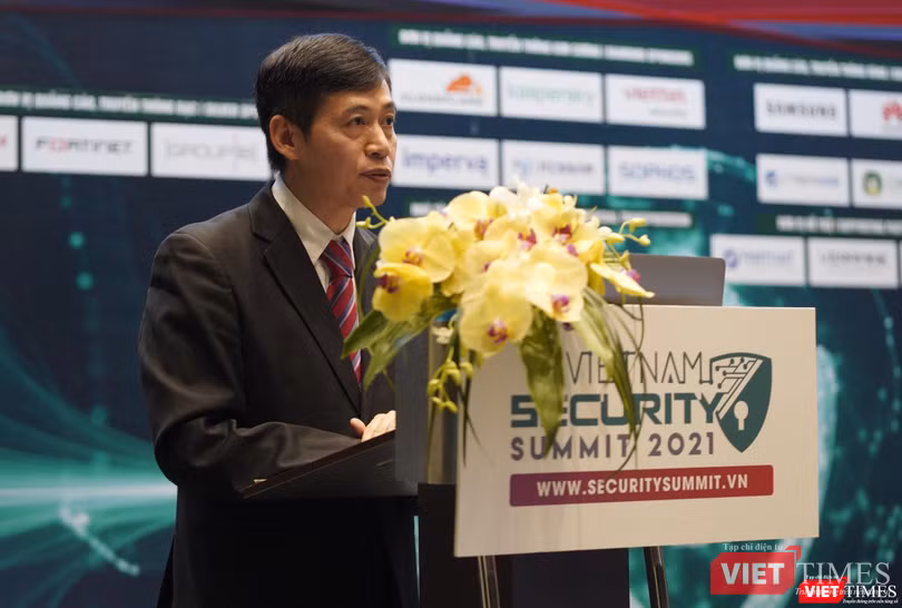 Ông Nguyễn Thành Phúc - Cục trưởng Cục An toàn thông tin - nêu 6 nhóm hành động cụ thể cần phải được tập trung triển khai để tạo lập niềm tin số.