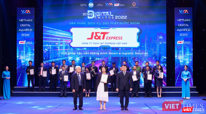 J&amp;T Express ghi danh tại Vietnam Digital Awards 2022
