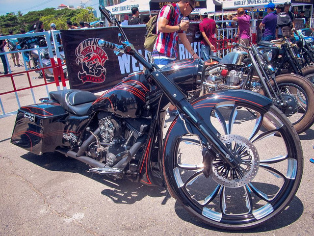 "Á khẩu" với dàn motor siêu khủng tại Vietnam Bike Week ảnh 7 "Á khẩu" với dàn motor siêu khủng tại Vietnam Bike Week ảnh 7