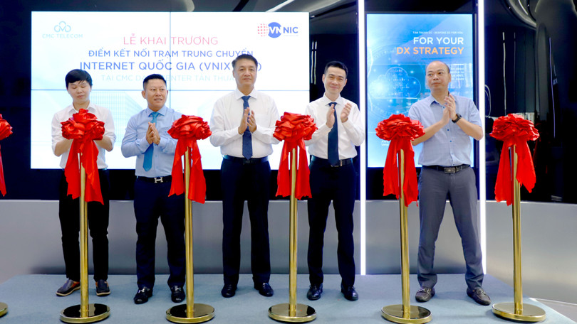 Lễ khai trương điểm VNIX PoP tại Data Center Tân Thuận.