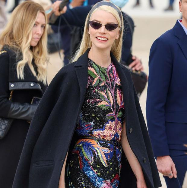 Anna Taylor - Joy cũng tham dự Paris Fashion Week