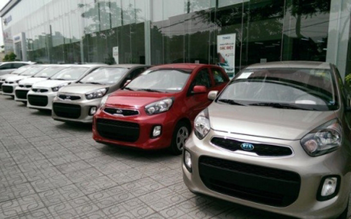 Theo các đại lý, phải giảm giá bán nhiều mẫu xe xuống thấp như vậy là do đang có sự cạnh tranh khốc liệt trong việc giành và giữ thị phần