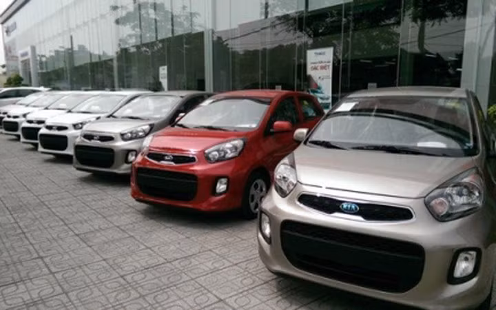 Theo các đại lý, phải giảm giá bán nhiều mẫu xe xuống thấp như vậy là do đang có sự cạnh tranh khốc liệt trong việc giành và giữ thị phần
