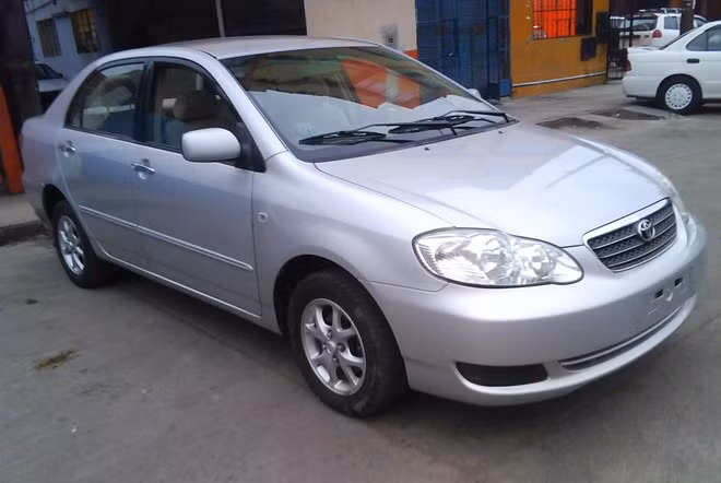 Toyota Corolla Altis có kiểu dáng không sắc sảo nhưng bền và dễ bán lại.