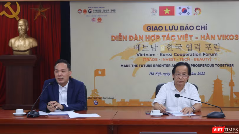 Ban Tổ chức chia sẻ về Diễn đàn VIKO30 - Ảnh: Kiên Nguyễn.