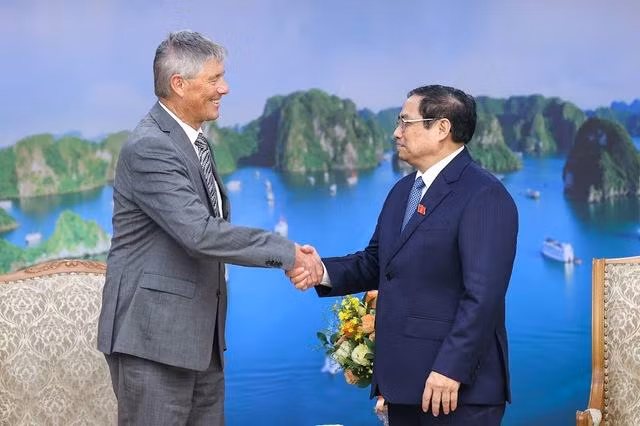 Thủ tướng nhấn mạnh, quan hệ hợp tác lịch sử giữa Viện Pasteur Pháp với các Viện Pasteur tại Việt Nam được xem là biểu tượng và cũng là điểm nhấn trong hợp tác y tế giữa hai nước