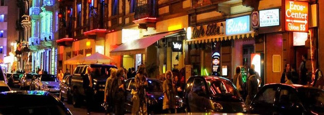 Đột nhập "phố đèn đỏ" khét tiếng nước Đức ảnh 1 Đột nhập "phố đèn đỏ" khét tiếng nước Đức ảnh 1