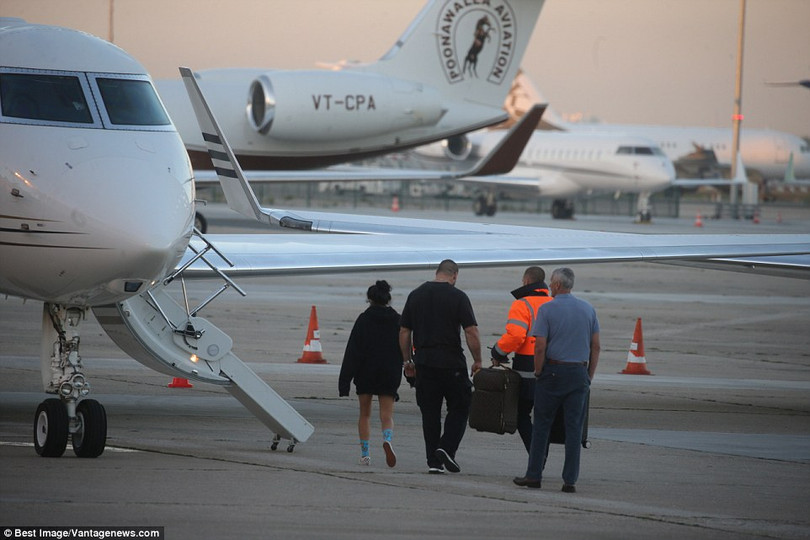 Kim Kardashian bị dí súng vào đầu, cướp 11 triệu USD nữ trang ảnh 7