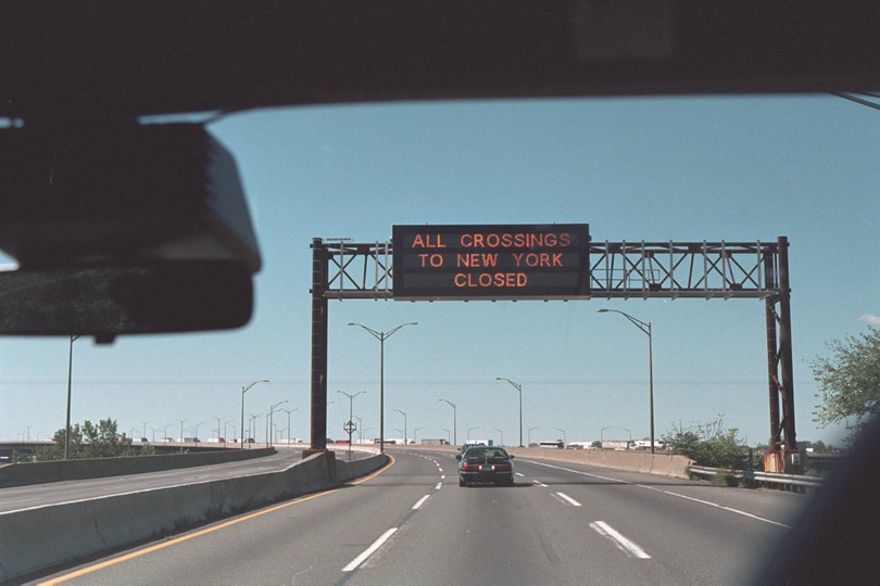 Chùm ảnh hiếm: Khoảnh khắc Tổng thống Bush nhận tin Mỹ bị khủng bố 11/9 ảnh 6