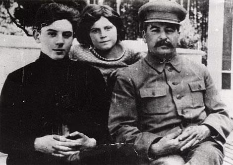 Gia đình Stalin (Ảnh Tư liệu)