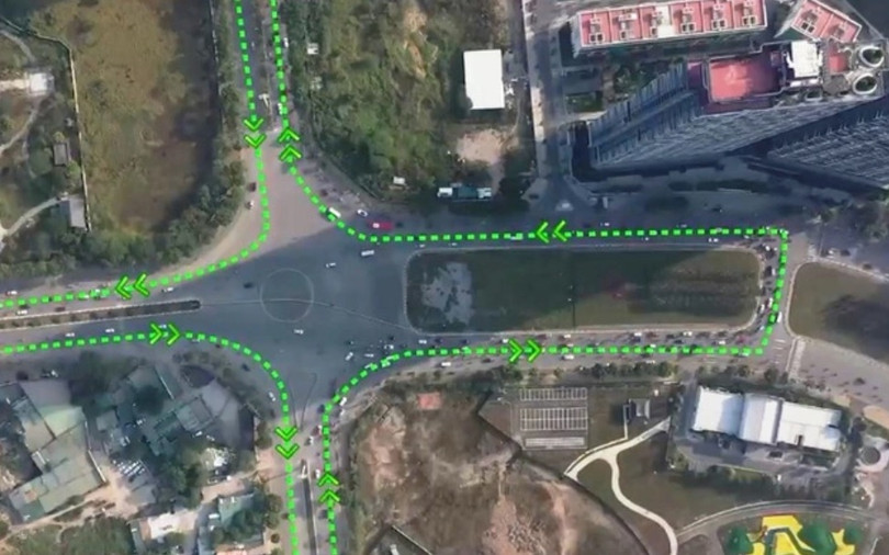 Tổ chức phân luồng các chiều đường tại ngã tư Châu Văn Liêm - Lê Quang Đạo - Mễ Trì.